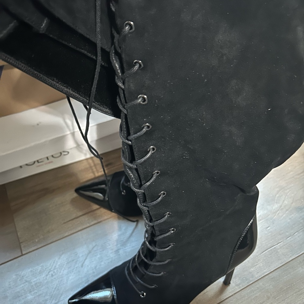 Black Lace-Up Women's Boots